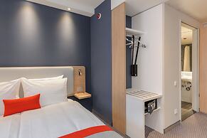 Holiday Inn Express Berlin - Alexanderplatz by IHG