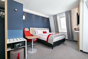 Holiday Inn Express Berlin - Alexanderplatz by IHG