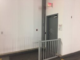 Downtown Loft Style Condo Heated Parking