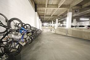 Downtown Loft Style Condo Heated Parking