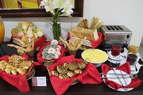 Grand Puri Saron Yogyakarta