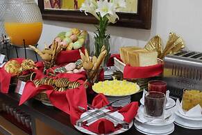 Grand Puri Saron Yogyakarta