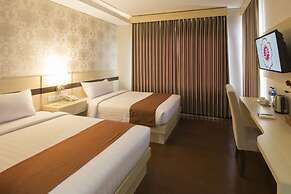 Grand Puri Saron Yogyakarta