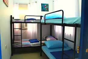 Panglao Island Inn - Hostel