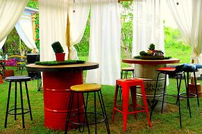 Sea Breeze Hostel