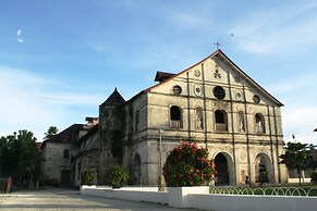 Sea Breeze Hostel
