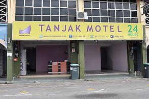 Tanjak Motel - Hostel