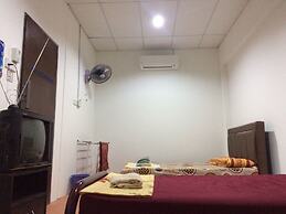 Diyana Budget Hotel - Hostel