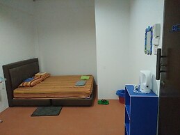 Diyana Budget Hotel - Hostel