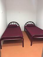 Diyana Budget Hotel - Hostel