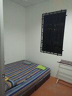 Diyana Budget Hotel - Hostel