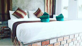 Popular Lanta Resort