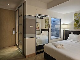 Somewhere to Escape - Hometel