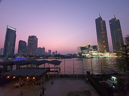 Somewhere to Escape - Hometel