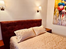 Golden Siyav Hotel