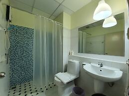 Sathorn Terrace Apartment