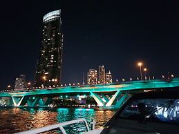 Sathorn Terrace Apartment