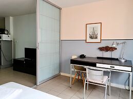 Sathorn Terrace Apartment