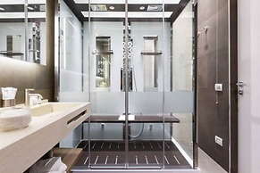 Private Luxury Suite