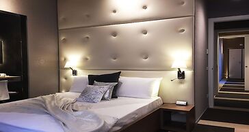 Private Luxury Suite