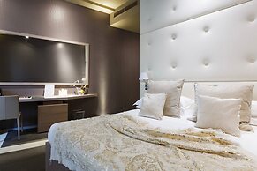 Private Luxury Suite