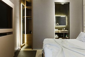 Private Luxury Suite