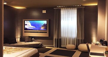 Private Luxury Suite