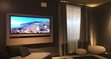 Private Luxury Suite