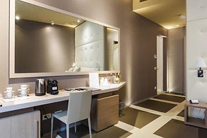 Private Luxury Suite