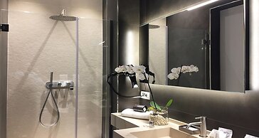 Private Luxury Suite