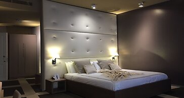 Private Luxury Suite