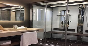 Private Luxury Suite