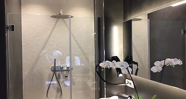 Private Luxury Suite