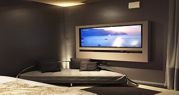 Private Luxury Suite