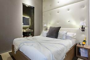 Private Luxury Suite