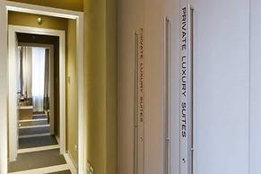 Private Luxury Suite