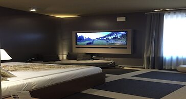 Private Luxury Suite