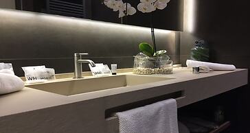 Private Luxury Suite