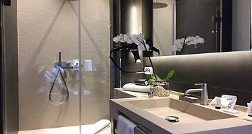 Private Luxury Suite