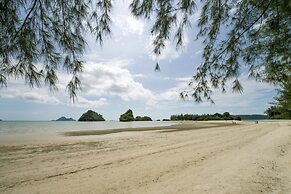 The Lucky Beach Ao Nang