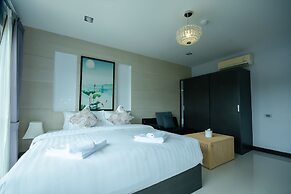 The Lucky Beach Ao Nang