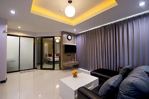 The Lucky Beach Ao Nang