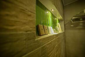 Skyloft Kandy by Aaradhaya