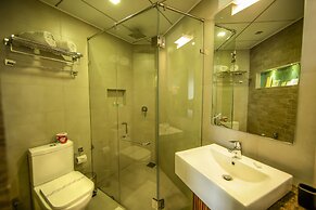 Skyloft Kandy by Aaradhaya