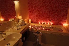 Ramada by Wyndham Lucknow Hotel and Convention Center