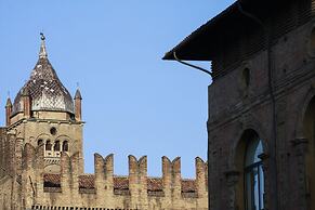 Casa Isolani Piazza Maggiore