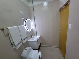 Luichy's Seaside Hotel