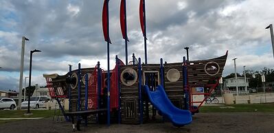 Luichy's Seaside Hotel