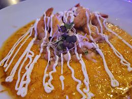 Luichy's Seaside Hotel