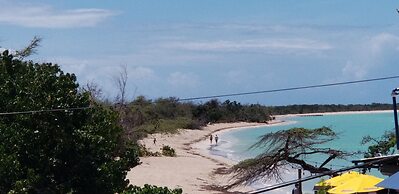 Luichy's Seaside Hotel